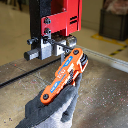 Juego de llaves hexagonales plegables KLEIN TOOLS 70540, compacto de 9 llaves con medidas SAE de 5/64 a 1/4 de pulgada, acero de aleación tratado térmicamente de resistencia industrial