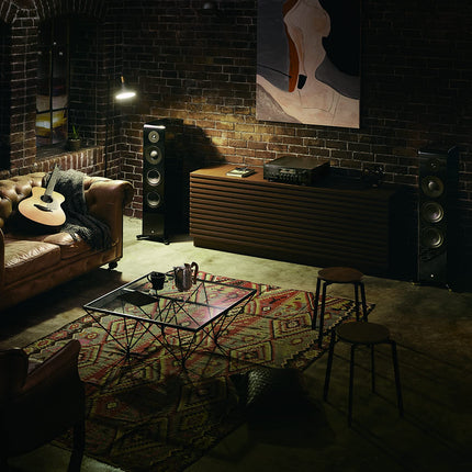 Yamaha Audio Yamaha R-N2000A Amplificateur-récepteur Hi-Fi réseau avec streaming, phono et DAC – Argent