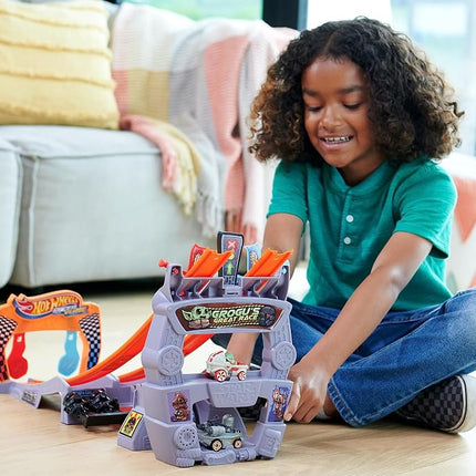 Hot Wheels RacerVerse, Grogu s Great Race Track set, Star Wars Track Set with Die-Cast Hot Wheels Racers Inspired by Star Wars: Grogu and The Mandolorian, HPL32