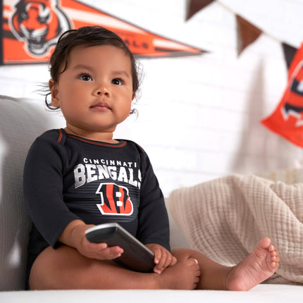 Gerber Unisex Baby Standard NFL Team 2 Pack Long Sleeve Onesie Bodysuit, Color, 6-12 Months