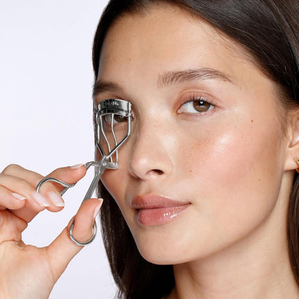 Tweezerman Classic Eyelash Curler with 4 Refill Pad