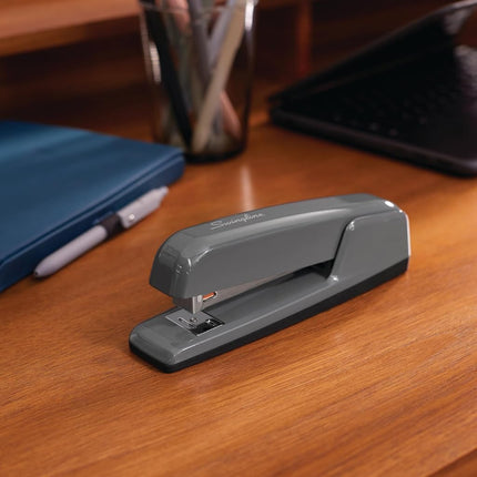 Swingline Stapler, 25 Sheet Capacity, 747 Business Stapler, Jam Free, Metal, Steel Gray (74759)