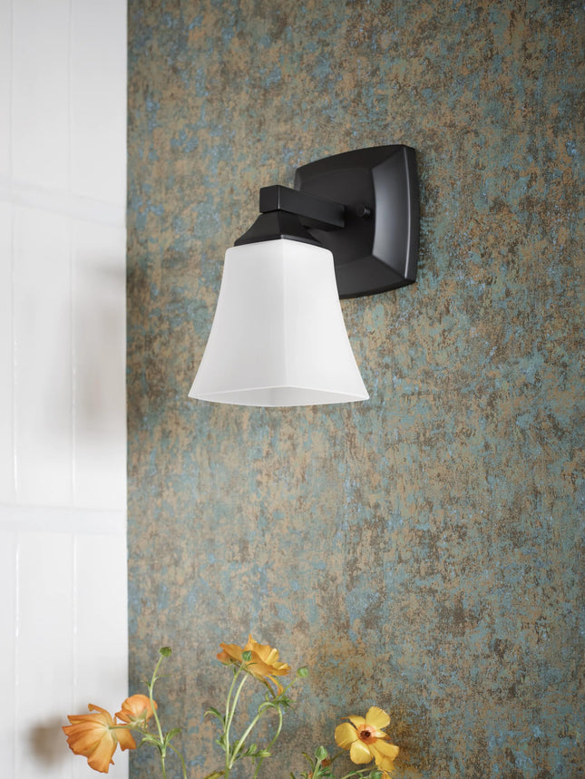 Applique de salle de bain à 1 lumière et à double montage Moen Voss Noir mat avec verre dépoli, YB5161BL