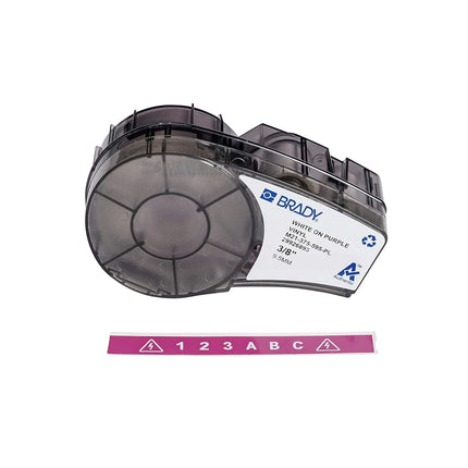Cinta de etiquetas de vinilo Brady para impresora de etiquetas M211 y M210 - Etiquetas de impresora de vinilo autoadhesivas - Blanco sobre morado (9.53mm x 6.40m) - M21-375-595-PL