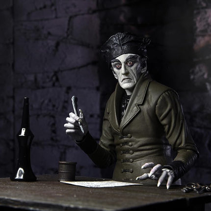 NECA Nosferatu figurine Ultimate Count Orlok 18 cm