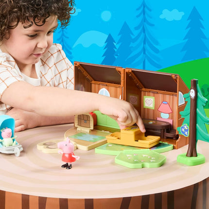 Peppa Pig Peppa's Travels: Cabin Adventure Playset with Fold-Up House and 2 Figures