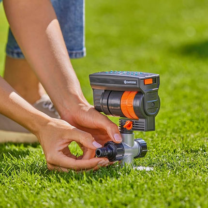 GARDENA (18709-81) Up to 2300 sq ft - ZoomMaxx Adjustable Oscillating Sprinkler on Metal Step Spike for Watering Large Area Lawn, Yard and Garden. Quick Connect Included for Ease of Connection.