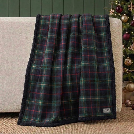 Eddie Bauer - Throw Blanket, Super Soft Reversible Cotton Flannel Sherpa Bedding, Ideal Christmas & White Elephant Gifts, Cozy Plaid Home Decor (Pine Tartan, Throw)