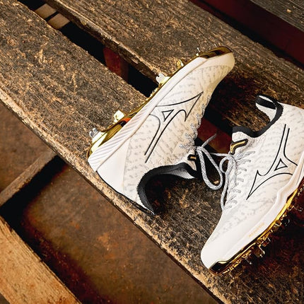 Mizuno Dominant Knit 2 Low Calzado de béisbol de hombre con tacos metálicos, blanco/dorado, 11