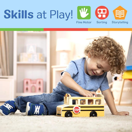 Melissa & Doug Wooden School Bus (Classic Toy Play Set, 7 Play Figures)