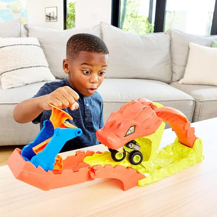 Hot Wheels Monster Trucks Snake Slam Takedown & Exclusive Bone Shaker