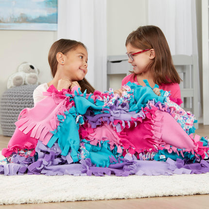 Melissa & Doug ¡Creado por mí! Manta de flores de vellón Kit de manualidades sin coser (48 cuadros, 1.22 m x 1.52 m)