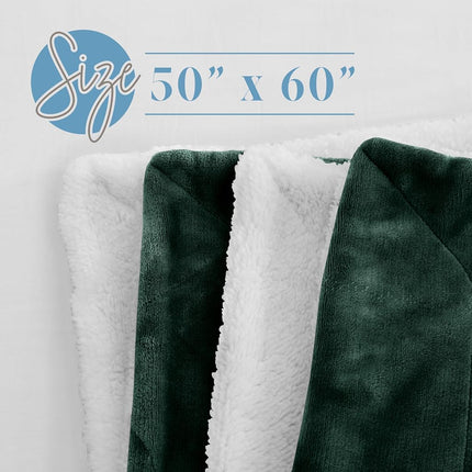 Manta Reversible Elegante Comfort, de Sherpa, Lisa, para Todas las Estaciones - Súper Suave, Acogedora y de Peluche - Manta Decorativa, Perfecta para Descansar, 50 x 60 pulgadas, Manta de Sherpa Verde Caza