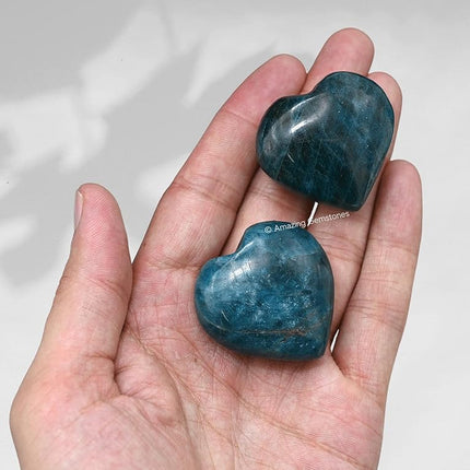 Amazing Gemstone Green Apatite Crystal Heart Palm Stone - Pocket Massage Worry Stone for Natural Body Chakra Balancing, Reiki Healing and Crystal Grid
