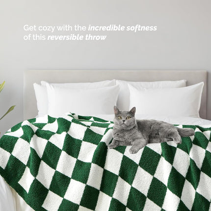 Elegant Comfort Checkered Throw Blanket, Hunter Green Super Soft Cozy Fluffy Warm Throw Blankets for Couch, Sofa, Chair, Bed, Camping, Picnic, Travel Lightweight Bed Blanket (50" x 70")