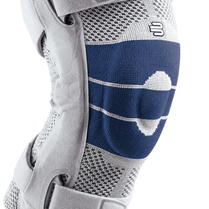 Bauerfeind GenuTrain S - Knee Support - Unisex - For Increased Stabilisation of the Knee Joint after Injury, Surgery or for Chronic Conditions Such as Knee Osteoarthritis or Arthritis - Right Knee - Size 4 - Black