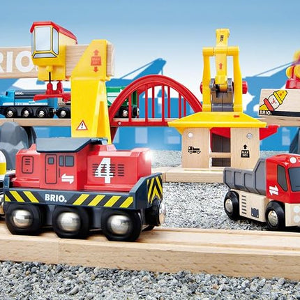 BRIO World Deluxe Cargo Wooden Railway Train Set – Large Wooden Train Track with Freight Train, Crane, Wagons, Loads & Accessories, Expandable BRIO World Set, Toy Gift for Kids Age 3 Years and Up