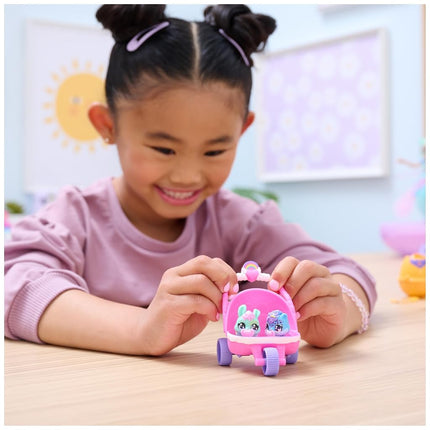 HATCHIMALS Alive, Hatch N’ Stroll Playset with Pushchair Toy and 2 Mini Figures in Self-Hatching Eggs, Kids’ Toys for Girls and Boys Aged 3 and up