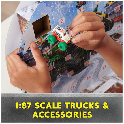 Calendario de Adviento de Navidad Monster Jam Mini, 24 días de mini Monster Trucks y accesorios, escala 1:87, juguetes para niños y niñas de 3 años en adelante