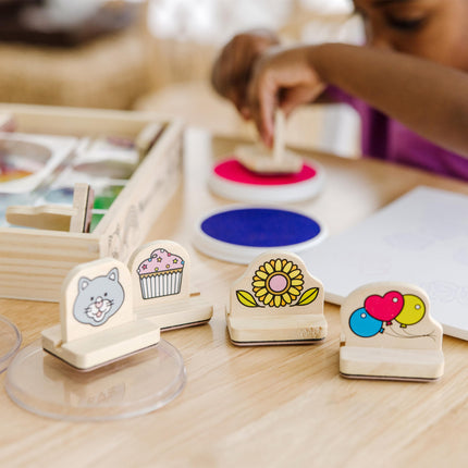 Melissa & Doug Mi Primer Set de Sellos de Madera - Favoritos (8 Sellos con Asa, 2 Almohadillas de Tinta Lavables)