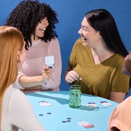 Juego de Sol Luna Ascendente (2ª ed.) | 300 tarjetas de conversación inspiradas en el zodiaco | Juegos de fiesta con temática astrológica para adultos | Edades 17+ | 3-6 jugadores