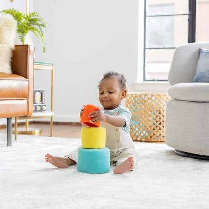 Lovevery Block Set - Sustainable Solid Wood Building Blocks with More Than 20 Activities, 70 Pieces and 18 Shapes (German Activity Guide)