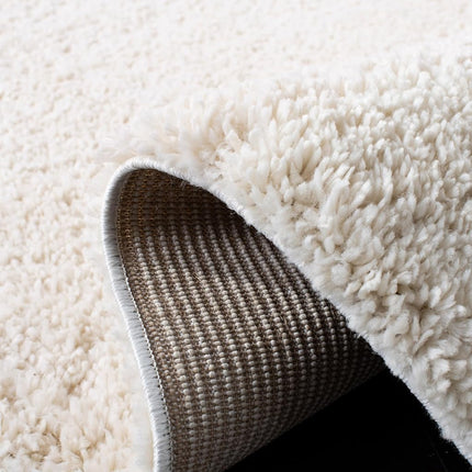 SAFAVIEH Shag Rug for Living Room, Dining Room, Bedroom - August Shag Collection, Short Pile, in Ivory, 76 X 183 cm