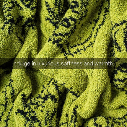 Franco Dr. Seuss Grinch Holiday & Christmas Bedding Soft Cozy Chic Dreams Feather Knit Intarsia Throw Blanket, 50 in x 60 in, (Officially Licensed Product) Collectibles