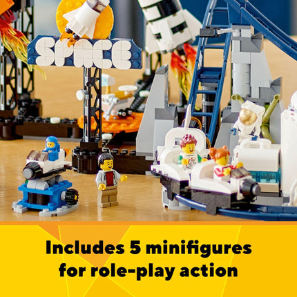 LEGO Creator Montaña Rusa Espacial 31142 Set de Construcción 3 en 1 con Montaña Rusa, Torre de Caída o Carrusel, Más 5 Minifiguras, Juguete Reconstruible de Parque de Diversiones de Navidad para Niños de 9 Años en Adelante