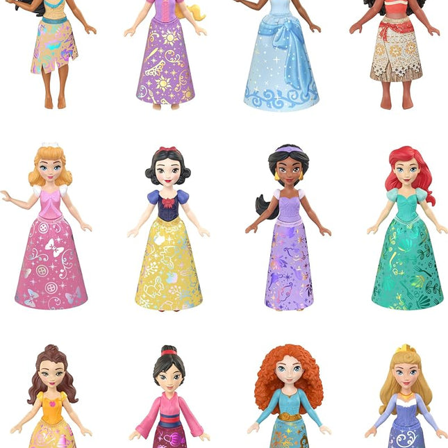 Mattel Disney Princess Toys, Ultimate Princess Pack with 12 Small Posable Dolls in Signature Outfits, Collectibles Inspired by Disney Movies
