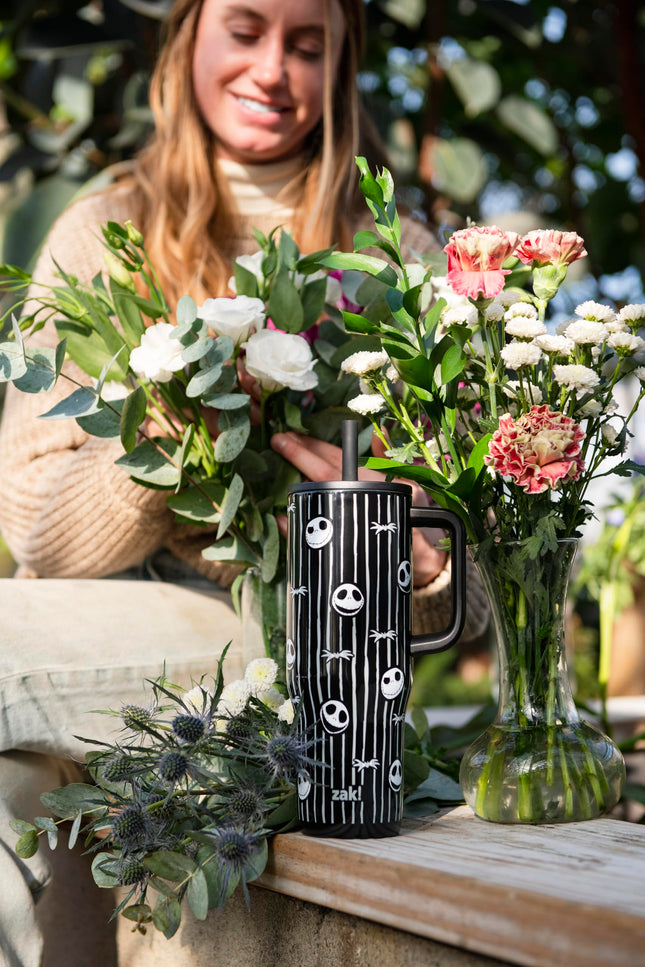 Zak Designs Disney L'Étrange Noël de Monsieur Jack de Tim Burton – Gobelet de voyage Sutton pour les déplacements, 887 ml, en acier inoxydable avec isolation sous vide et paille en silicone pour boissons froides (Jack Skellington)