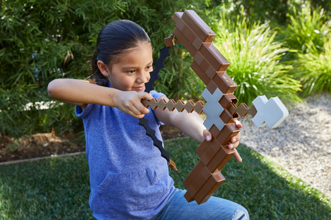 Mattel Minecraft Toys, Ultimate Bow & Arrow Set with Sounds, Kid-Sized Accessory for Pretend Play & Costumes Inspired by The Video Game
