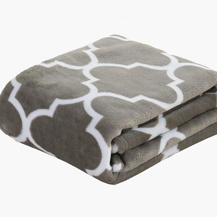 Elegant Comfort Velvet Touch Ultra Plush Christmas Holiday Printed Fleece Throw/Blanket-50 x 60inch, (Quatrefoil Gray)