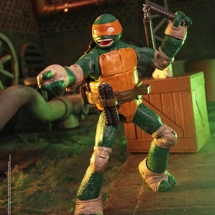 McFarlane Teenage Mutant Ninja Turtles (Page Punchers) Michelangelo 5in Action Figure with Comic Toys