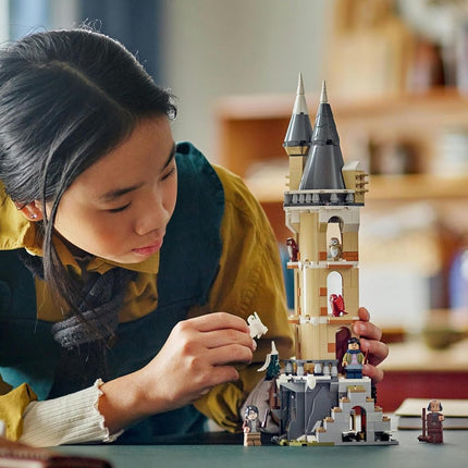 LEGO® Harry Potter™ Hogwarts™ Castle Owlery 76430, Fantasy Toy for Kids, Animal Adventure Playset, Includes 3 Characters, Wizarding World Toy Set for Girls, Boys and Any Fan Aged 8 Plus