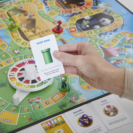 Hasbro Gaming El Juego de la Vida: Edición Super Mario, Juego de Mesa para Niños de 8 Años en Adelante, Juega Minijuegos, Recolecta Estrellas, Lucha contra Bowser