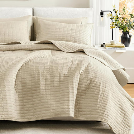 Comfort Spaces All Season, Lightweight, Coverlet B