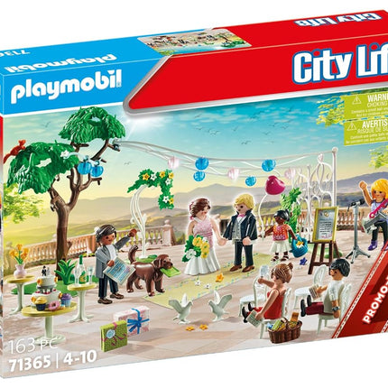 Playmobil 71365 City Life Wedding Reception Promo Pack, romantic wedding to re-enact, with decorations and several guests and animals, ceremonial role-play, playset suitable for children ages 4+