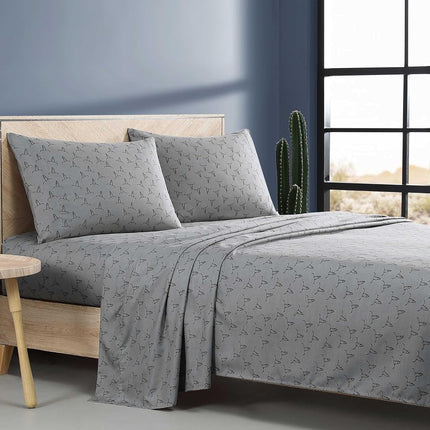 Wrangler - Twin XL Size Sheet Set, Ultra-Soft & Wrinkle-Resistant Bedding for Year Round Comfort, Deep Pockets, Bed Sheets with Matching Fitted Sheet & Pillowcase (Steer Skulls Grey)