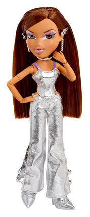 Bratz Charmz Yasmin Fashion Doll with Collectible Charm Bracelet
