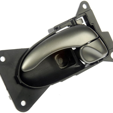 Manija Interior de Puerta Dorman 81543, compatible con modelos Nissan seleccionados, palanca lisa plateada; carcasa negra