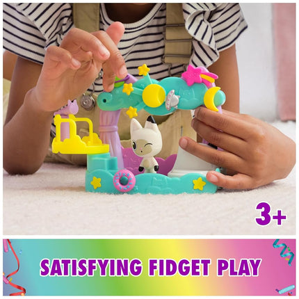 Gabby’s Dollhouse, Pandy Paws Dreamy Balcony Playset, 8-Pieces with Toy Figures, Doll’s House Accessories and Sensory Play, Kids’ Toys for Girls and Boys 3+