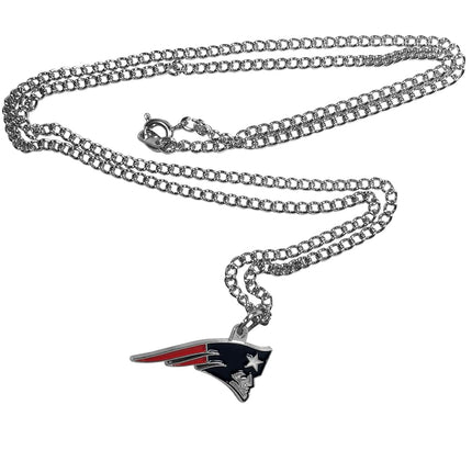Siskiyou Sports NFL New England Patriots Women's NFL Chain Necklace with Small Pendant, 20", Silver