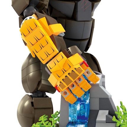 Mega Godzilla x Kong The New Empire Building Set Action Figure Kong with 541 Pieces and Accessories, 12 Inches Long, for Adult Collectors