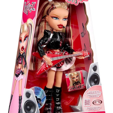 Bratz Pop Starz Cloe - Fashion Doll with Collectable Charm, Outfit and Music Accessories