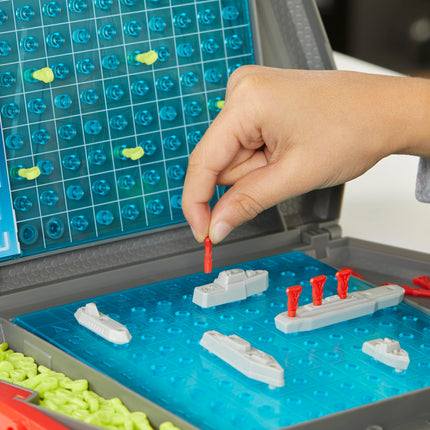 Hasbro Gaming Battleship Classic Board Game, Strategy Game for Kids Ages 7 and Up, Fun Kids Game for 2 Players