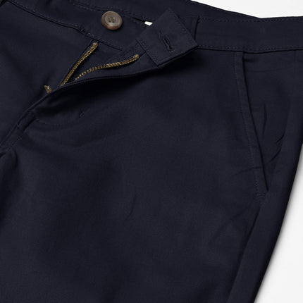 Pantalon chino en sergé extensible à devant plat Nautica pour garçons, Marine, 8 ans costaud