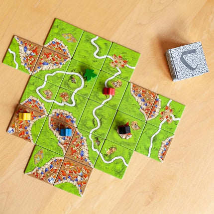 Z-Man Games | Carcassonne Board Game - Build Your Medival Landscape in this Modern Masterpiece | Simple to Learn, Deep Strategy & Endless Replayability | 2–5 Players, Ages 7+, 45 MinutesPlaytime
