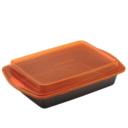 Rachael Ray Molde para hornear antiadherente de 9 x 13 pulgadas con tapa, gris con tapa y asas naranjas