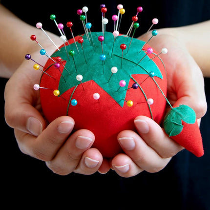 Dritz 731 Large Tomato Pin Cushion with Strawberry Emery, 4-Inch, Red (1-Count)